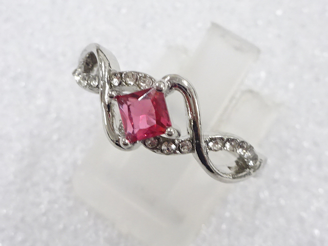 JAPANESE KIMONO / ANTIQUE COLORED STONE RING (SIZE 16)